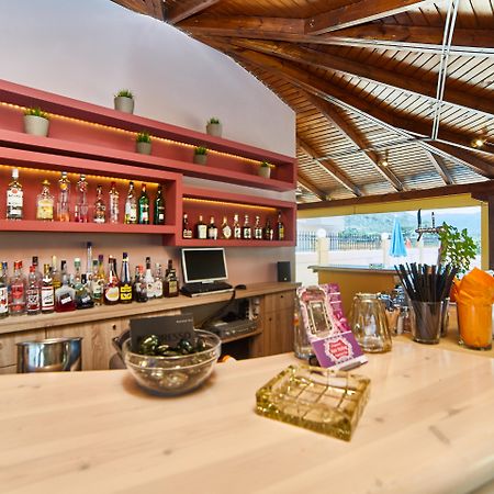 代亚瑟罗别墅公寓式酒店 伊拉克利翁 外观 照片